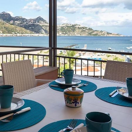 Casablu, Un Delizioso Bilocale Sulla Baia Di Naxos Apartman Giardini-Naxos Kültér fotó