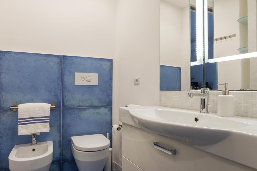 Casablu, Un Delizioso Bilocale Sulla Baia Di Naxos Apartman Giardini-Naxos Kültér fotó